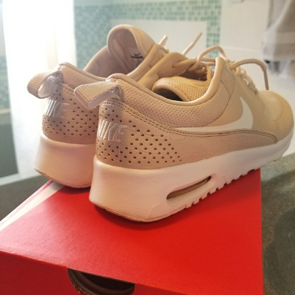 Nike Air Max Thea Nude/ cream - Picture 4 of 6